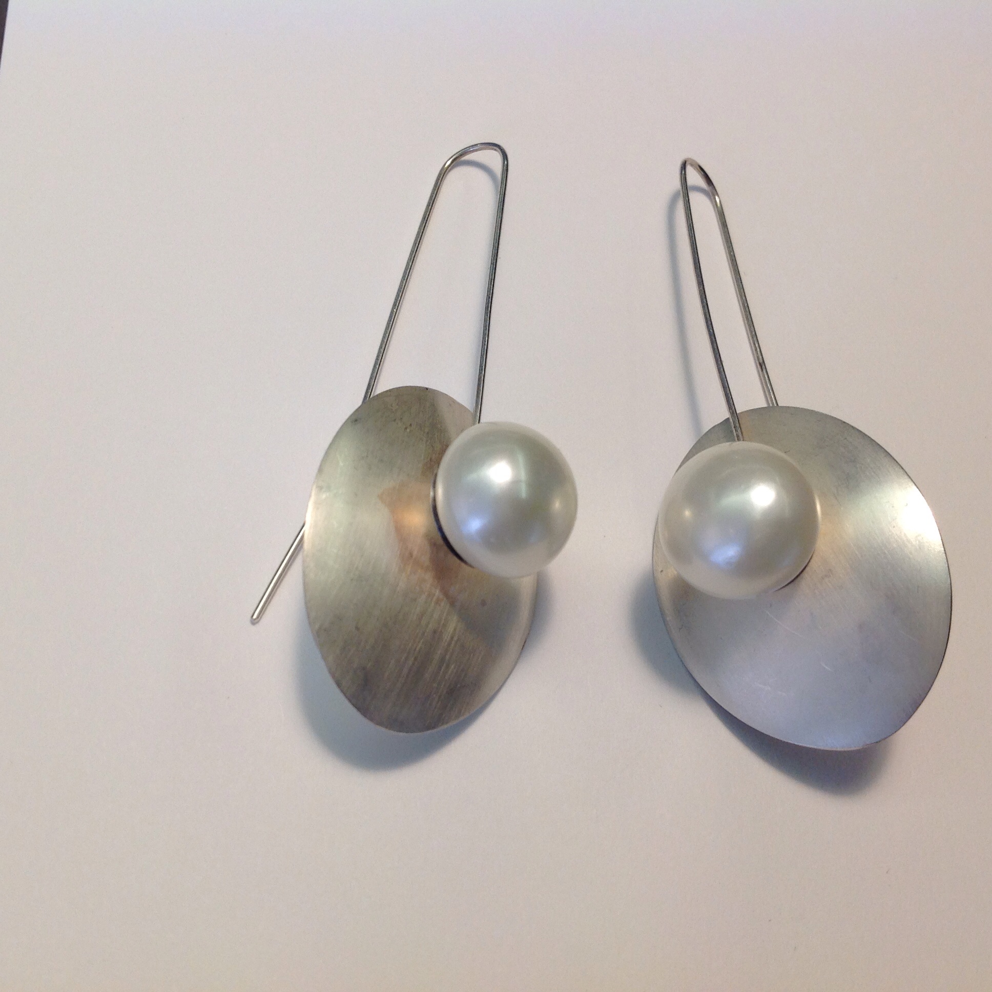Silver och stora pärlor