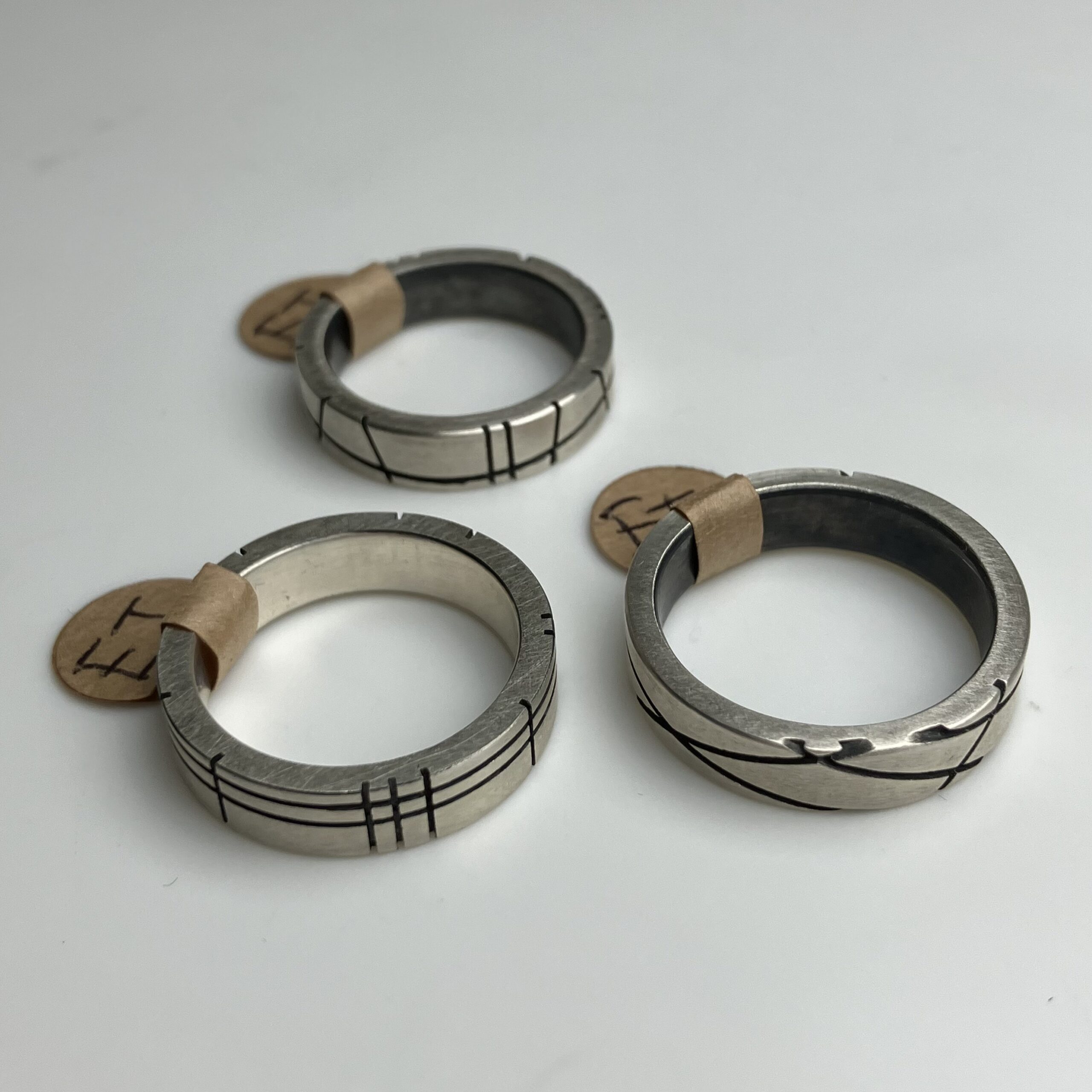 Ring silver