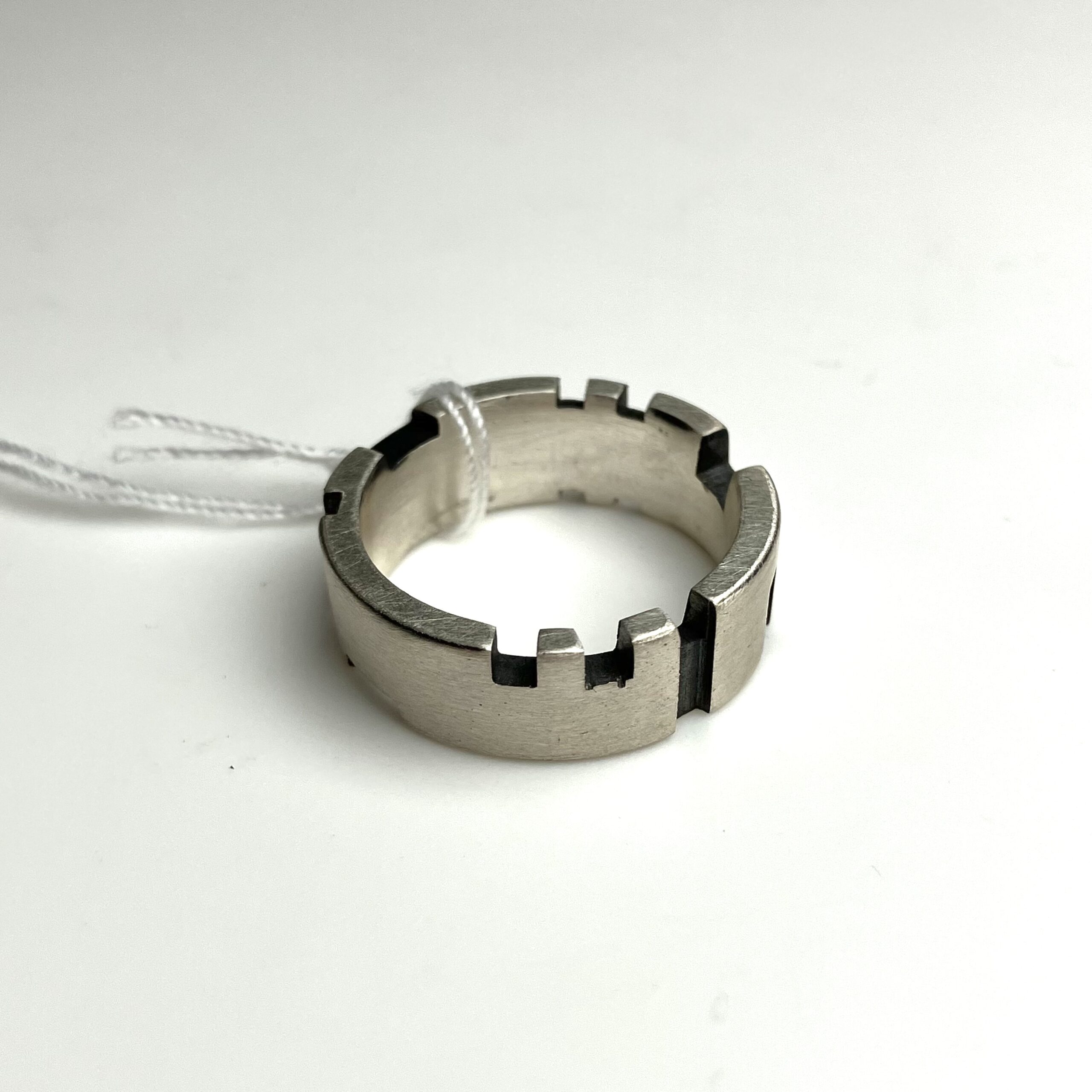 Ring silver