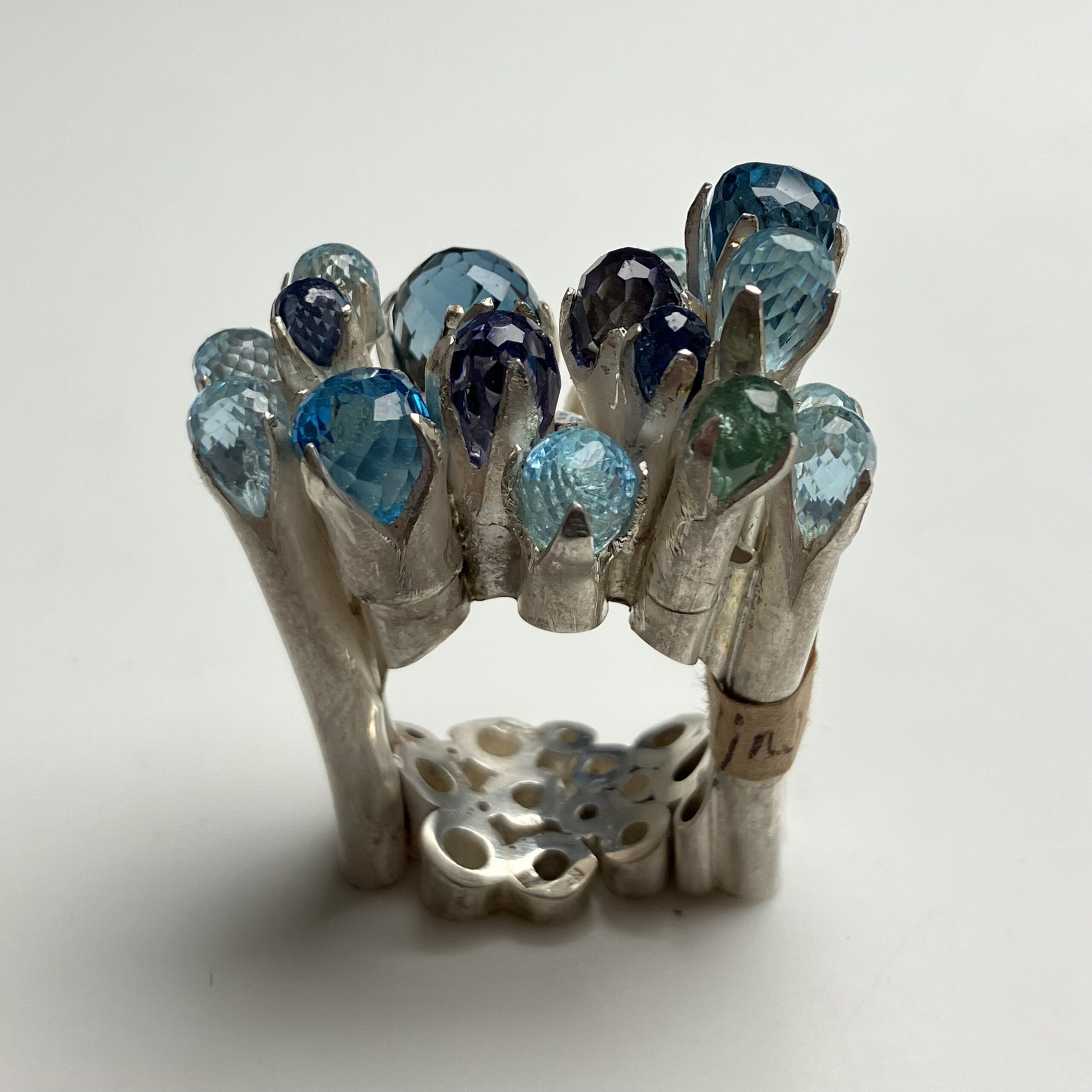 Ring silver med blå stenar