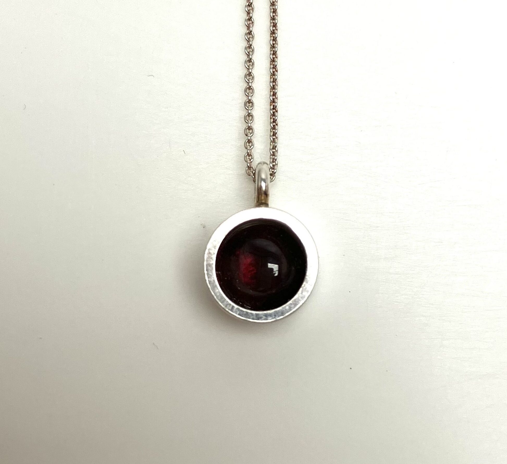 Halssmycke med granat