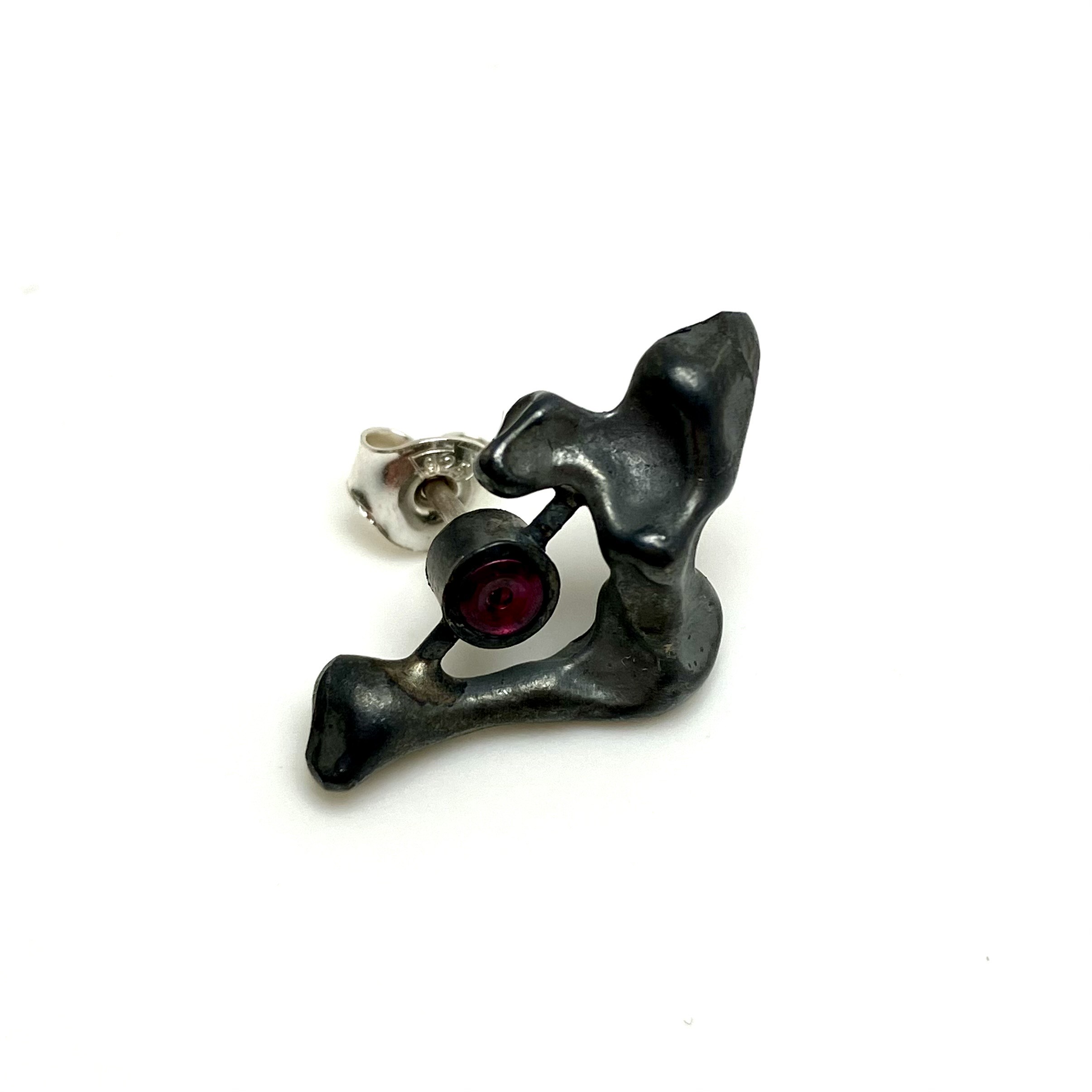 Örhänge oxiderat silver