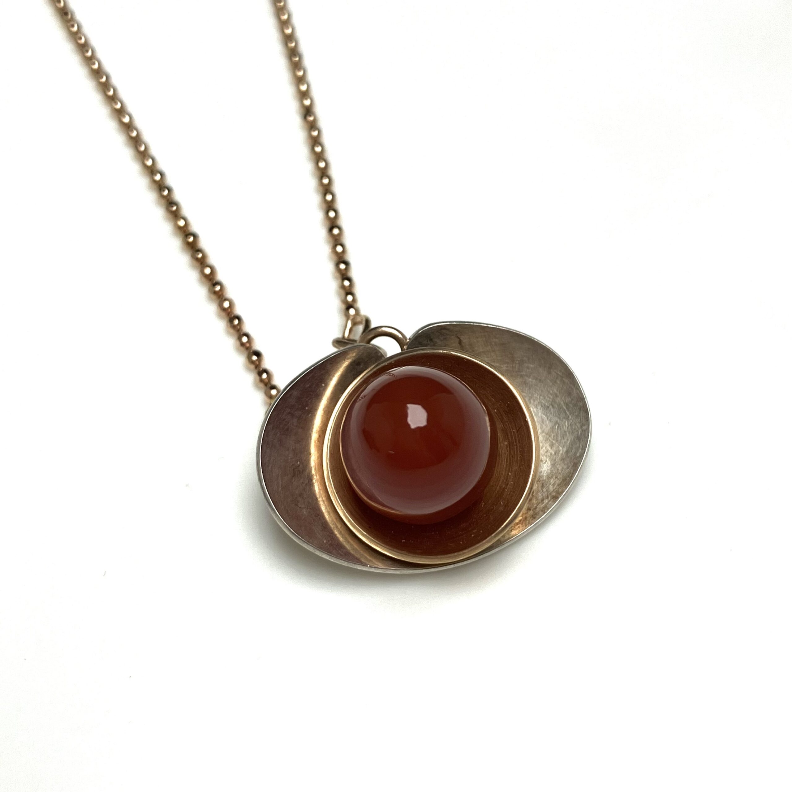 Halssmycke med karneol