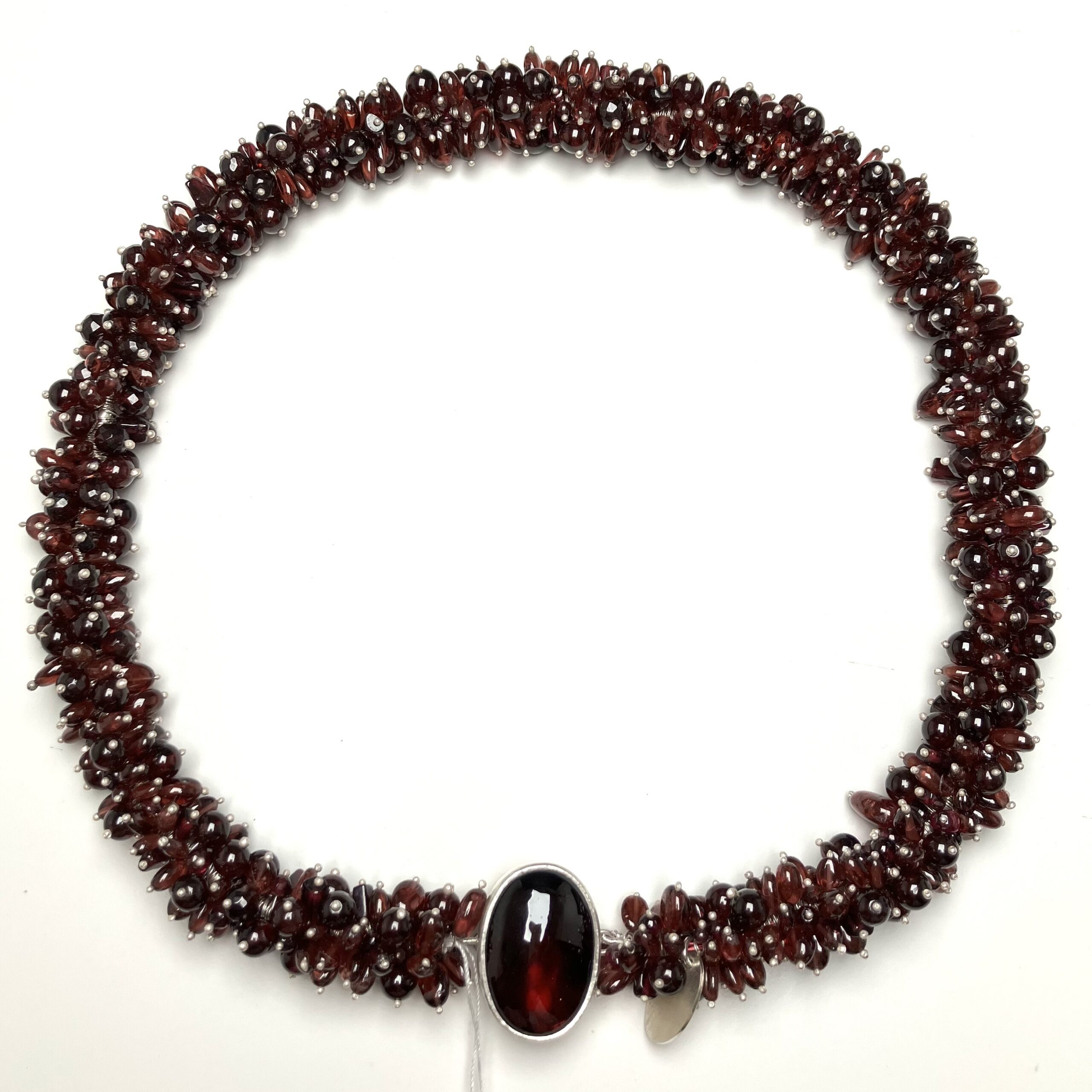 Halssmycke med granater