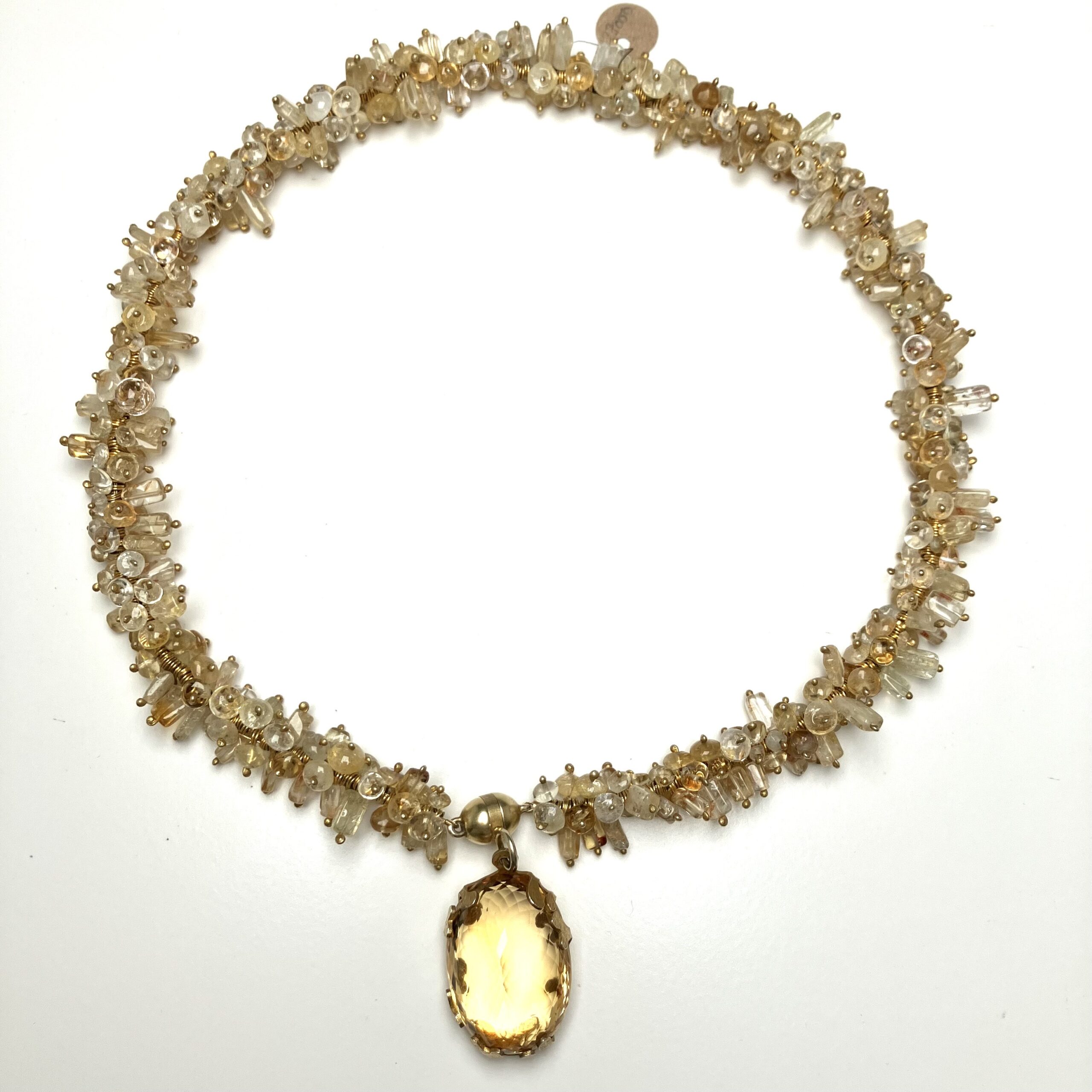 Halssmycke med citriner