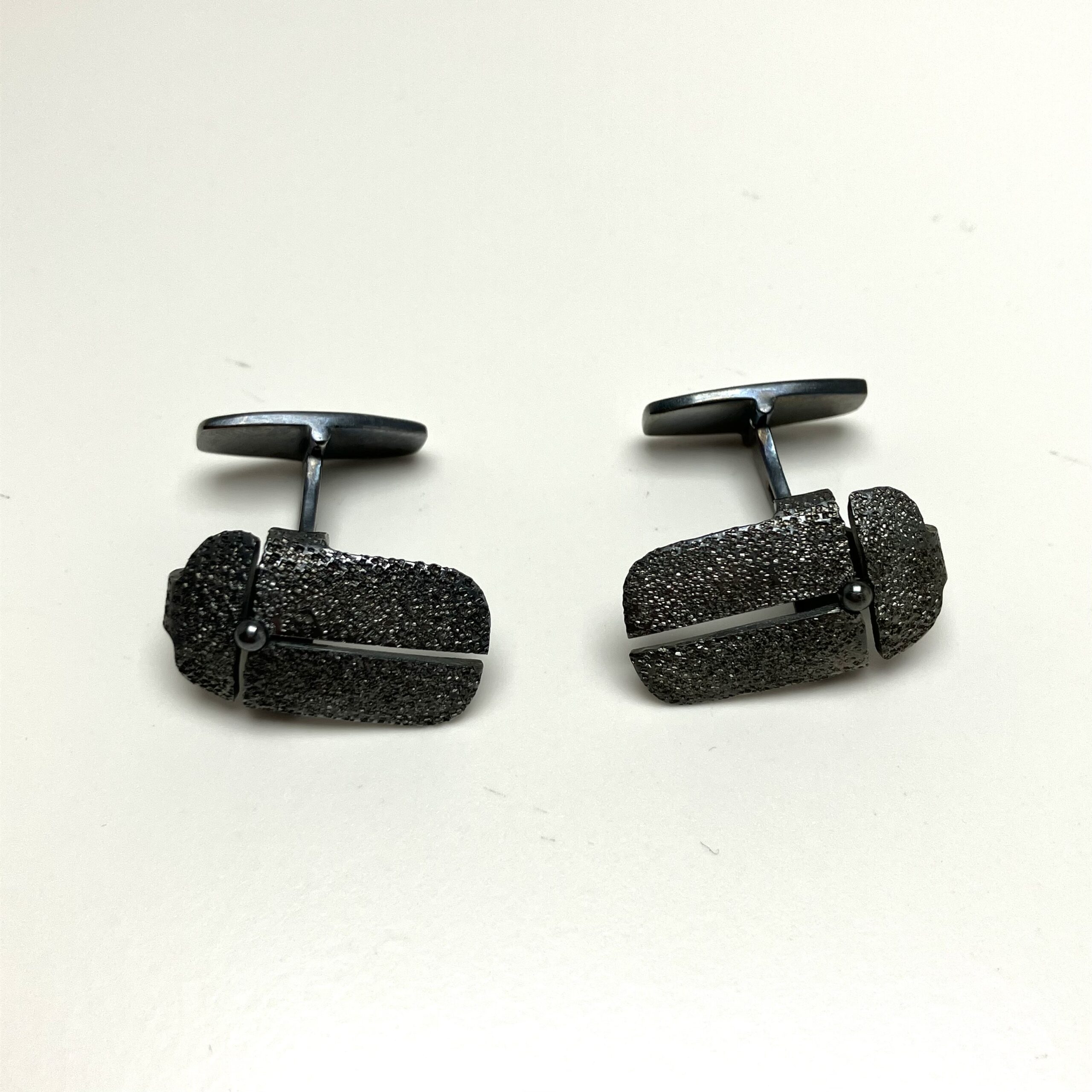 Manschettknappar oxiderat silver