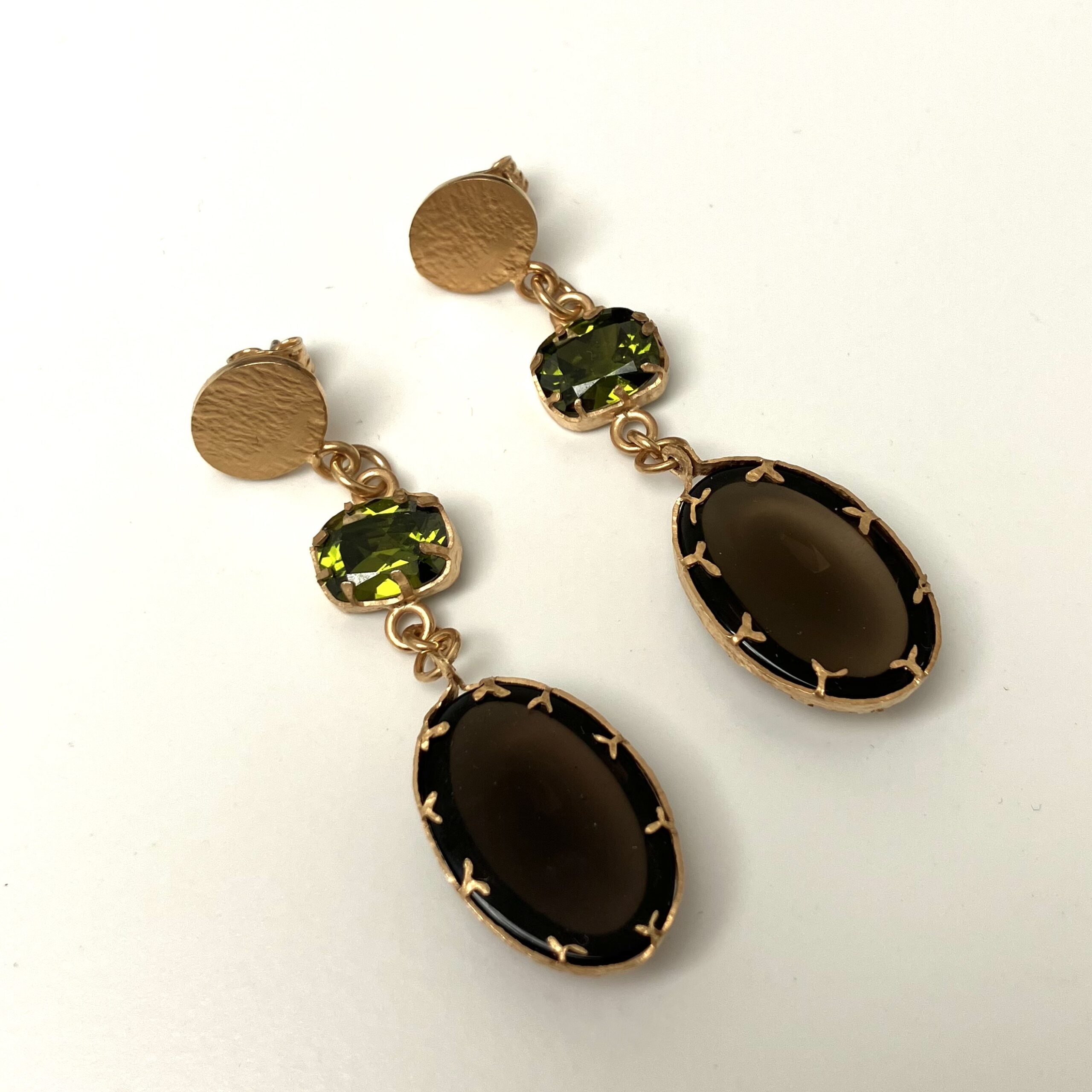 Örhängen med rökkvarts