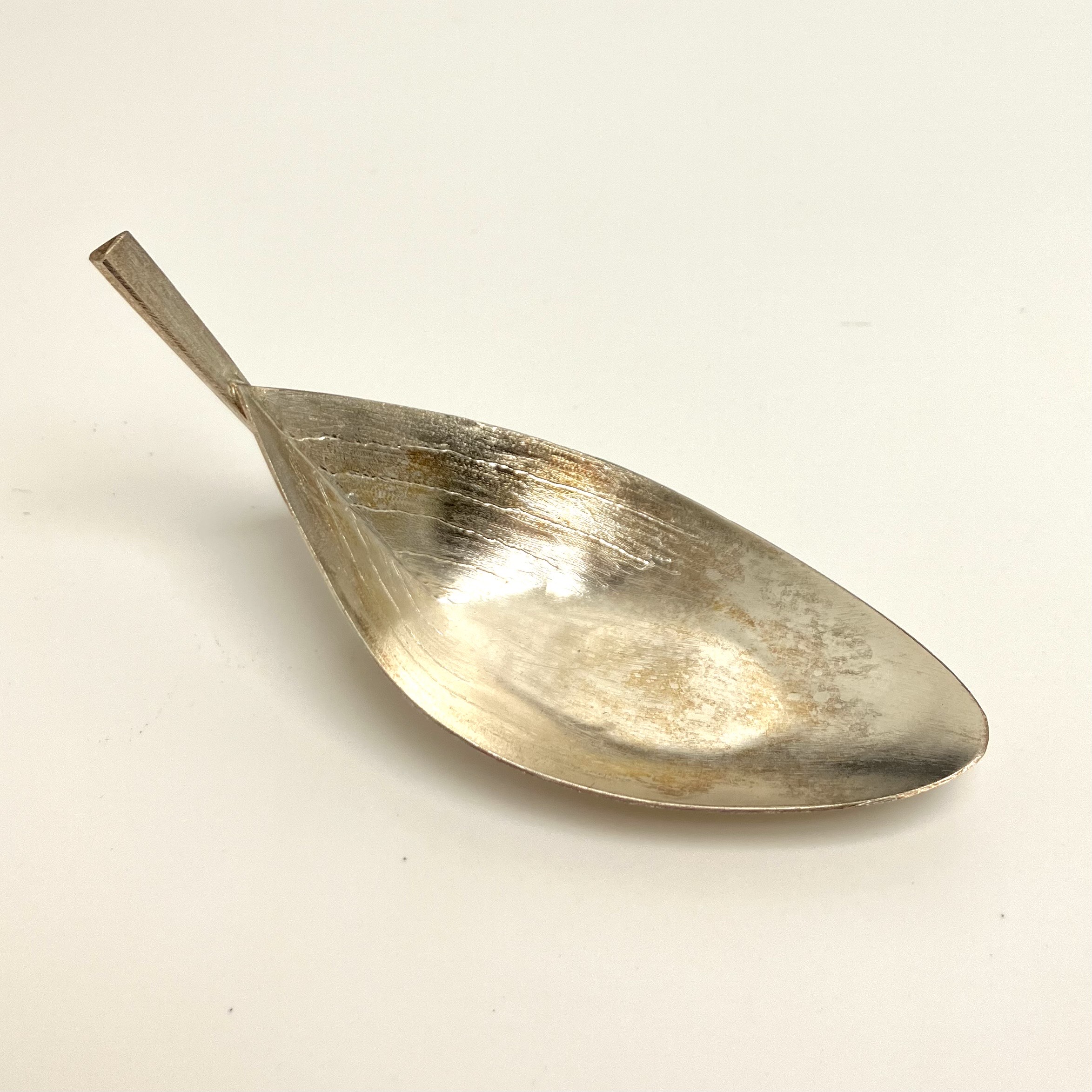 Där borta är sanden varm