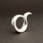 Ring, inspirerad av frisörsax, Klara Eriksson.