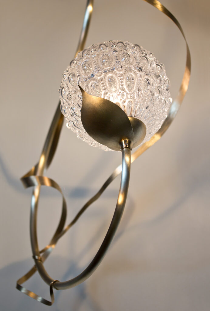 Craft Week -"Lysande föremål" på LOD! Lampa "Lappull"av glas och mässing, Petronella Eriksson.